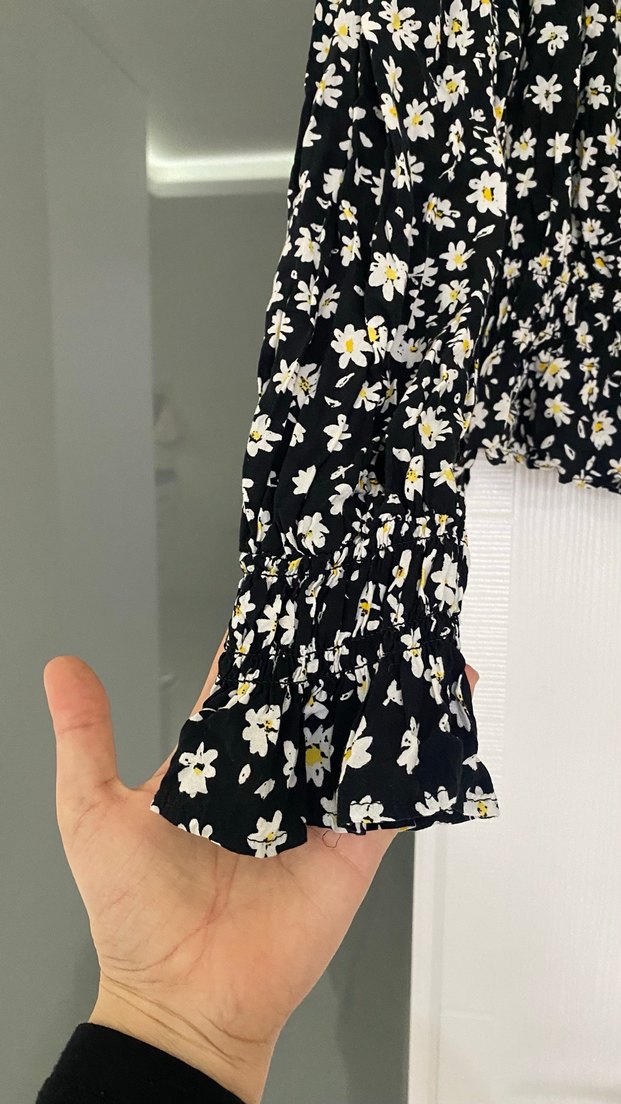 Siyah Çiçek Desenli Uzun Kollu Bluz - Görsel 5