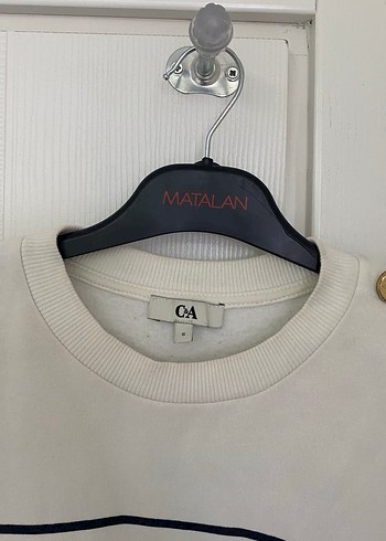 Düğmeli Çizgili Beyaz Kadın Sweatshirt - Görsel 3