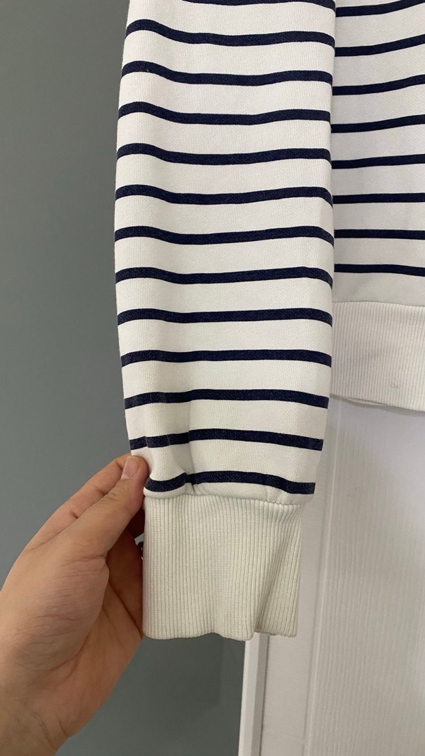 Düğmeli Çizgili Beyaz Kadın Sweatshirt - Görsel 4