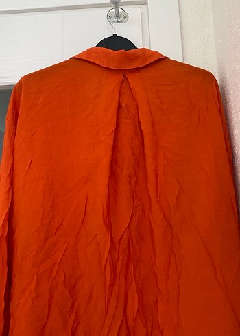 Turuncu gömlek - Görsel 3
