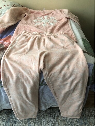 Diğer kislik pijama