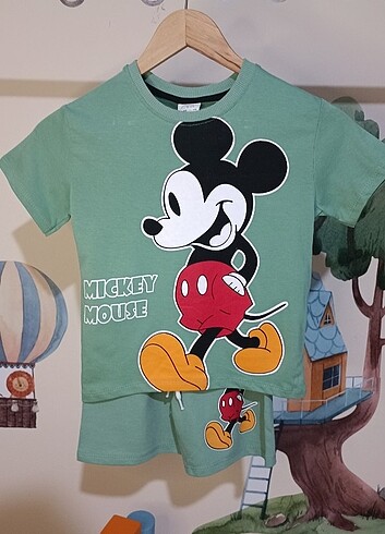Mickey Mouse Walking Yazlık Takım