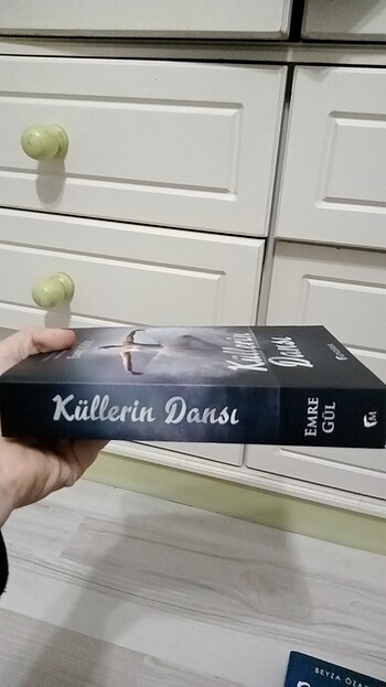 Beden Renk Küllerin Dansı Emre Gül