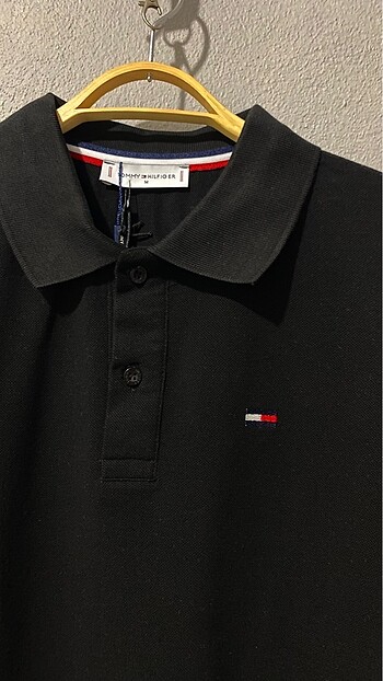 TOMMY HILFIGER SİYAH POLO YAKA T-SHIRT - Görsel 2