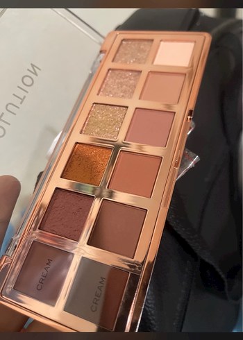 Revolution The Icon True Bronze Far Paleti - Görsel 2