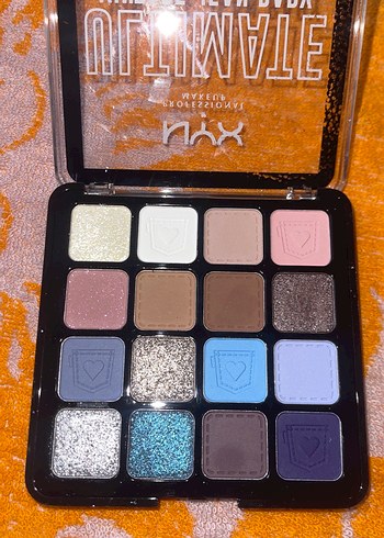 Beden Renk NYX Ultimate Vintage Pearl Baby Far Paleti