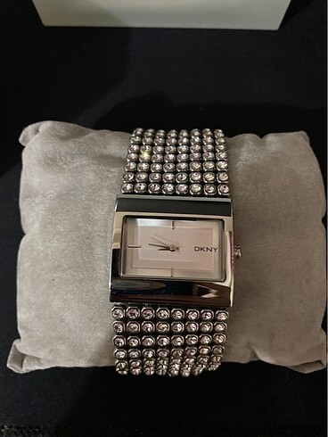 Beden Dkny saat