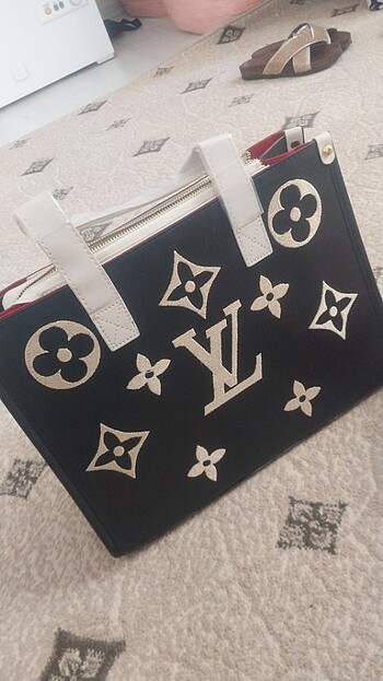 Louis Vuitton Canta