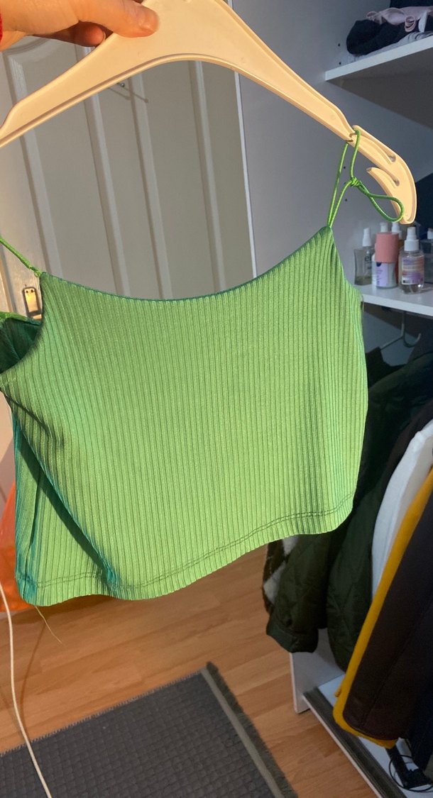 Yeşil İnce Askılı Örme Kadın Atlet - Görsel 2