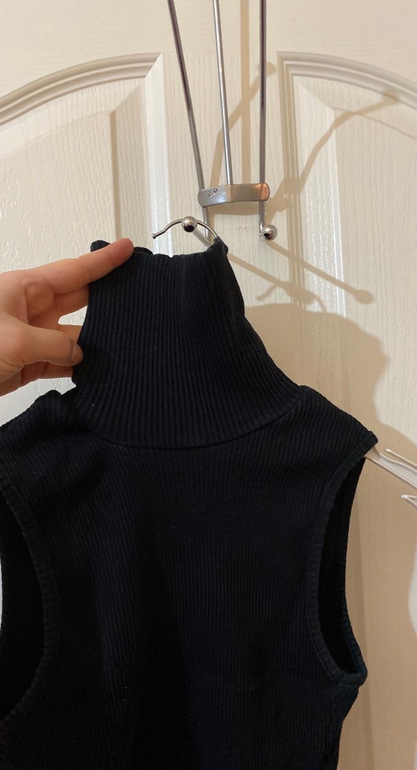 Siyah Yarım Boğazlı Kolsuz Kadın Süveter - Görsel 4