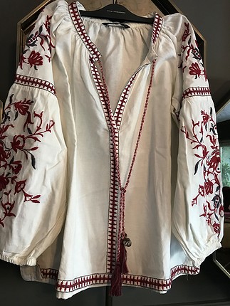 Zara Brodeli pamuk kısa tunik.