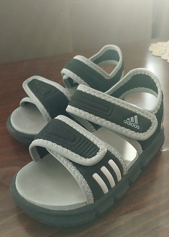 Adidas Gri Adidas Erkek Çocuk Cırtlı Terlik