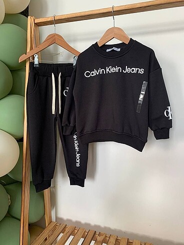 Calvin klein çocuk takım