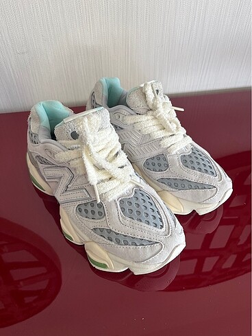 New Balance 9060 Bricks Woods