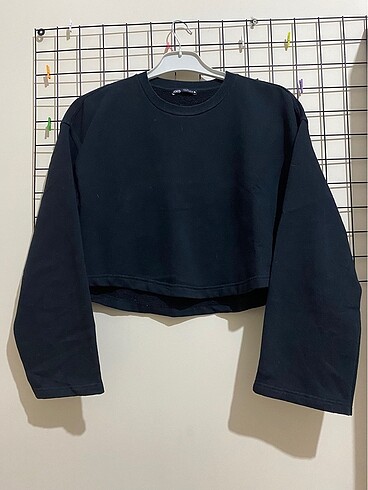 Zara sweat