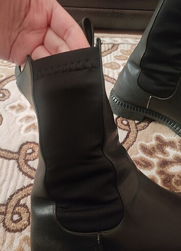 Diğer Daxtors siyah kadın bot