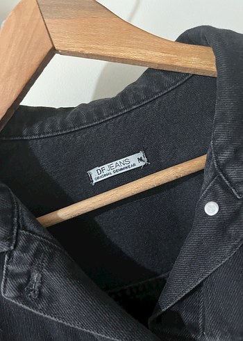 Düğmeli Siyah Kadın Jean Ceket - Görsel 3