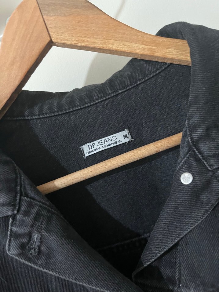 Düğmeli Siyah Kadın Jean Ceket - Görsel 3