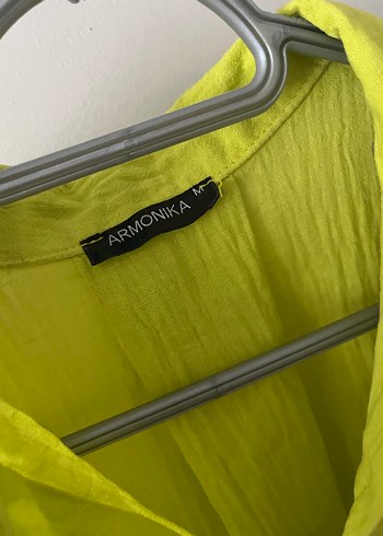 Sarı Düğmeli Keten Kadın Gömlek - Görsel 4