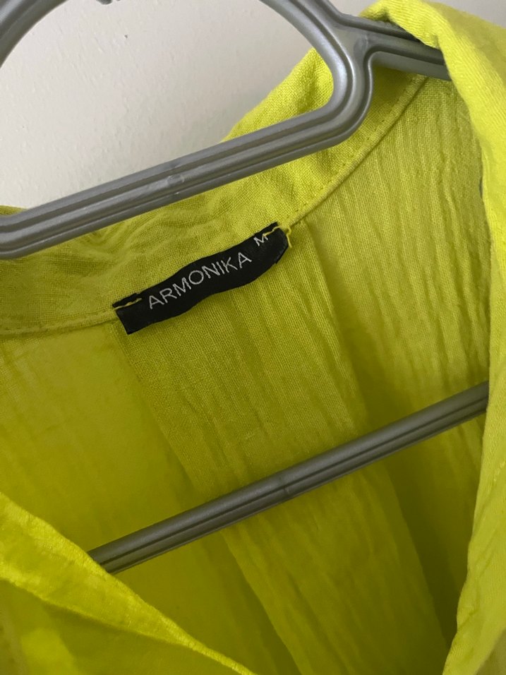 Sarı Düğmeli Keten Kadın Gömlek - Görsel 4