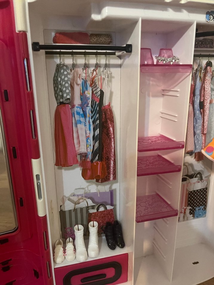 Barbie Pembe Oyuncak Gardırop Dolabı - Görsel 3