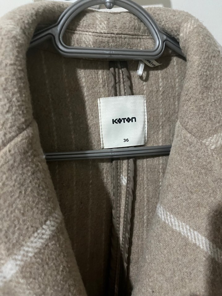 Ekose Desenli Çift Düğmeli Kaban - Görsel 3