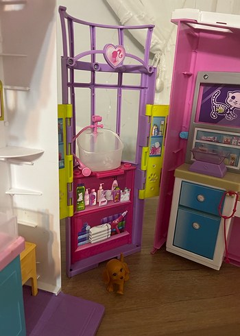 barbie Oyuncak Veteriner Kliniği Seti - Görsel 4