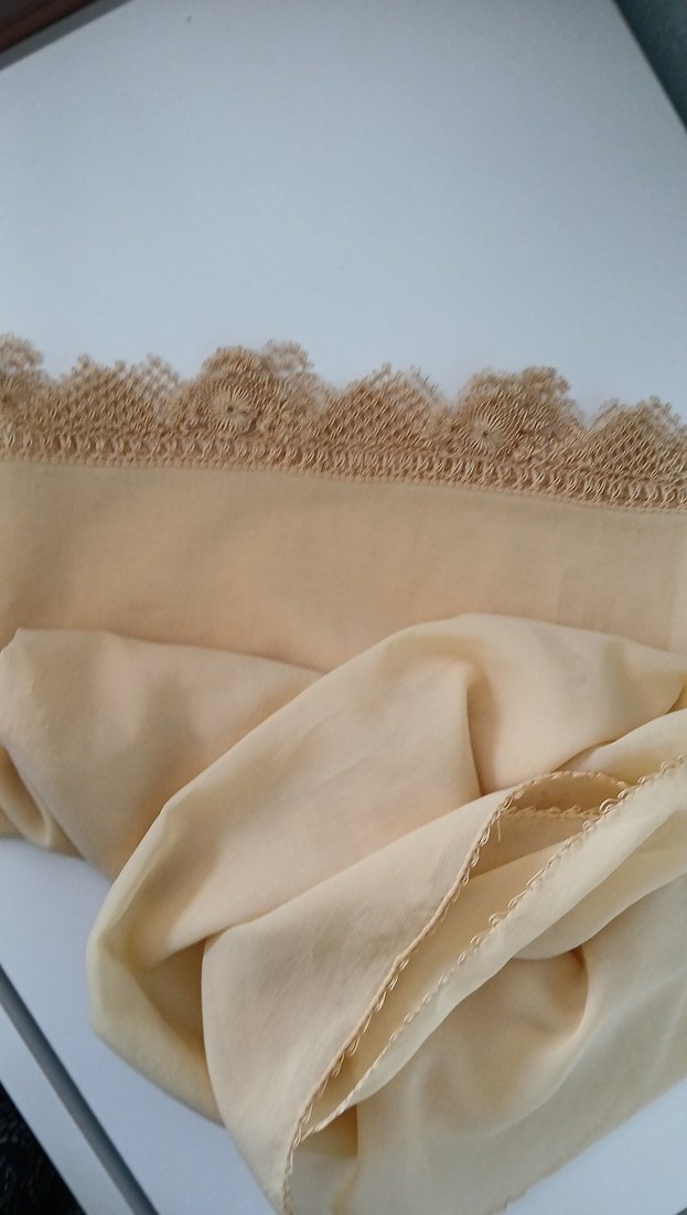 Dantel Detaylı Saten Bej Kadın mevlid yazması - Görsel 3