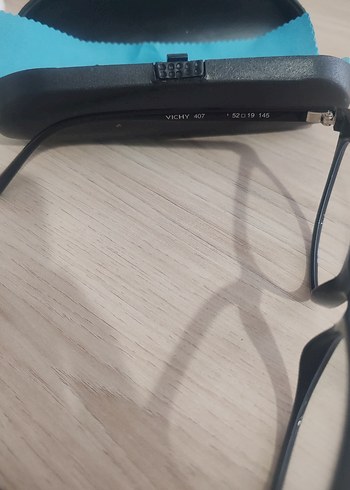 Fiyonk Detaylı Siyah Kadın Gözlüğü - Görsel 2