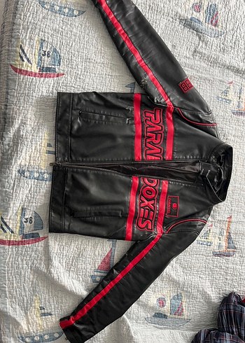 Bershka Kırmızı Siyah Baskılı Deri Biker Ceket - Görsel 3