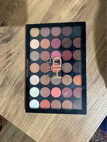 Revolution Palette