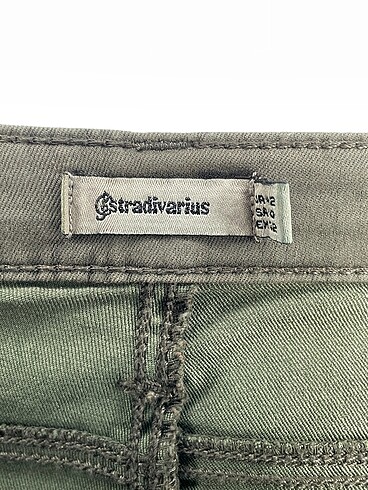 42 Beden haki Renk Stradivarius Skinny %70 İndirimli.