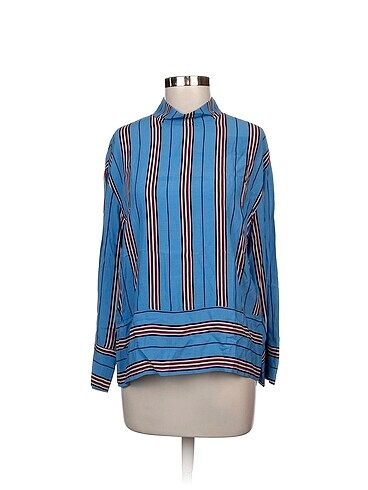 H&M Bluz %70 İndirimli.