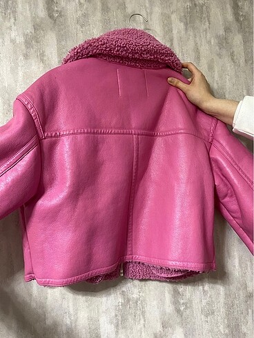 Bershka Pembe mont