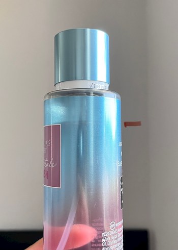 Victoria's Secret Velvet Petals Splash Kadın vücut spreyi - Görsel 2