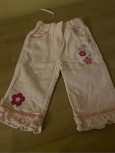 Pembe kadife çiçek nakışlı pantolon