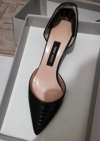 Nine West 37