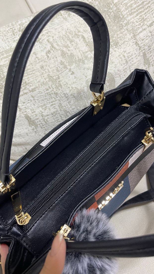 Gri Ekoseli Kürklü Kadın Çanta - Görsel 3