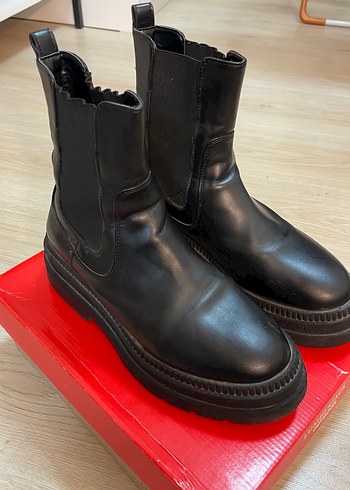 Kadın Siyah Platform Topuklu Lastik Bot - Görsel 8