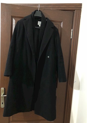 H&M Sikligin Simgesi Siyah Uzun Kaban