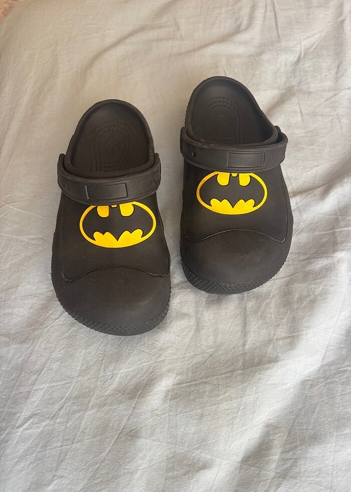 3 lü crocs batman crocs 36 numara - Görsel 2