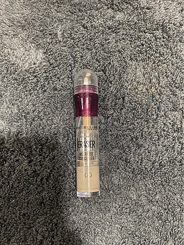 Maybelline eraser kapatıcı