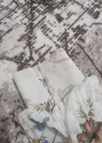 Bohem Stil Uzun Bej Çiçekli Elbise - Görsel 3