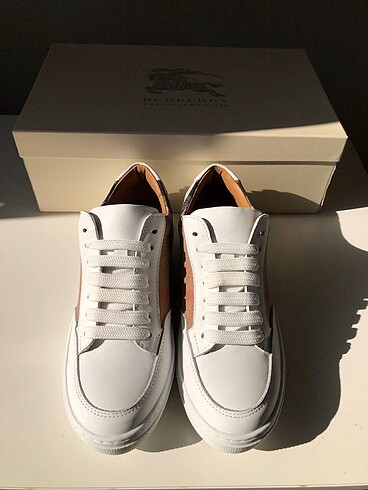 37 Beden Burberry sneaker 37