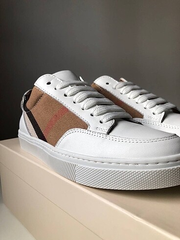 37 Beden Burberry sneakers