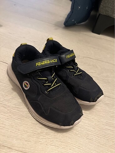Fenerbahçeli ayakkabı