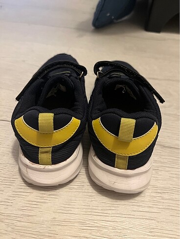 33 Beden Fenerbahçeli ayakkabı