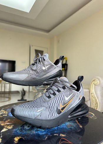 Nike Air 270 c