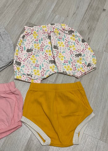 Gri Elastik Bel Kız Şortu - Görsel 3