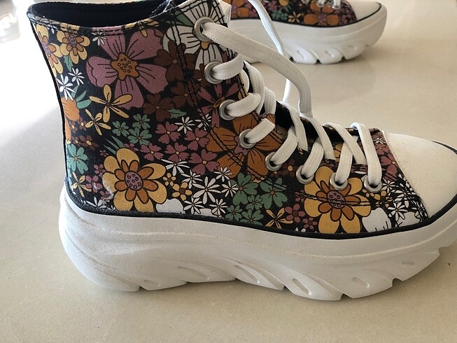 38,5 Beden Skechers Loş Angeles